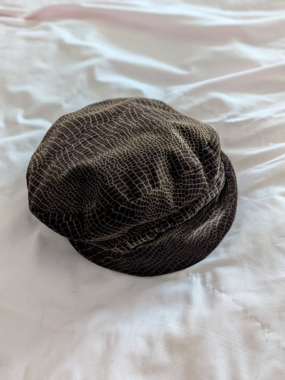 Snakeskin Print Velvet Newsboy Cap Flat Hat